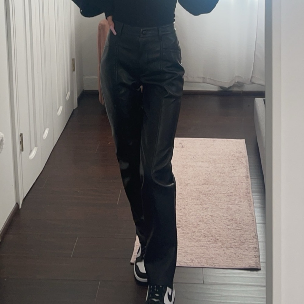 Aritzia Wilfred leather pants